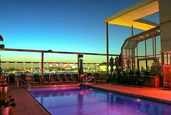 Rooftop Bars NYC | Hottest NYC Bars | Trendy Manhattan Lounges