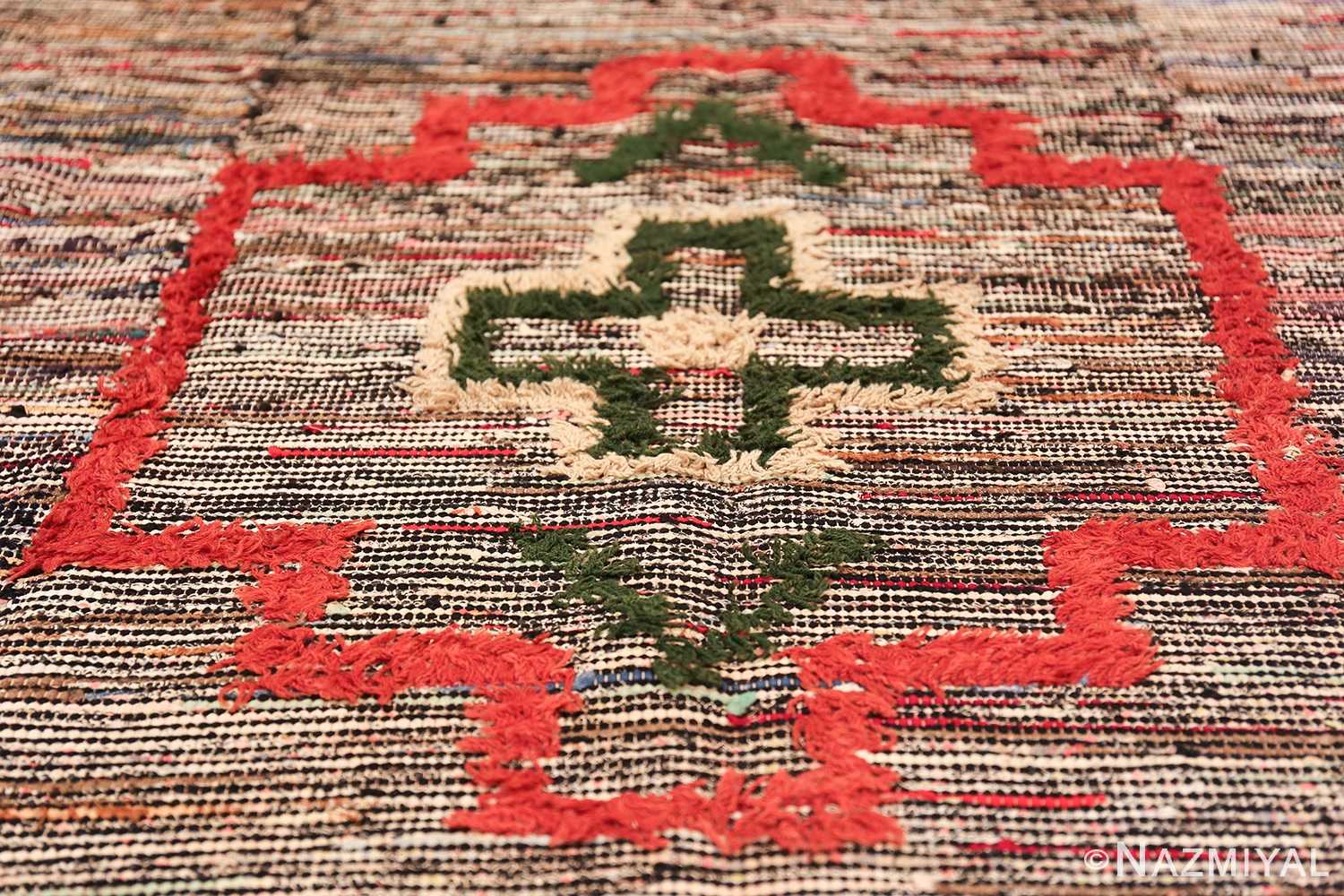 vintage swedish rug 47645 medallion Nazmiyal