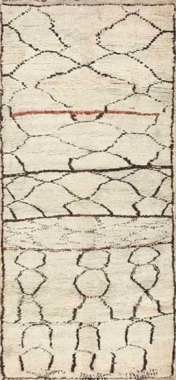 Ivory and Black Beni Ourain Moroccan Rug 47927 Detail/Large View
