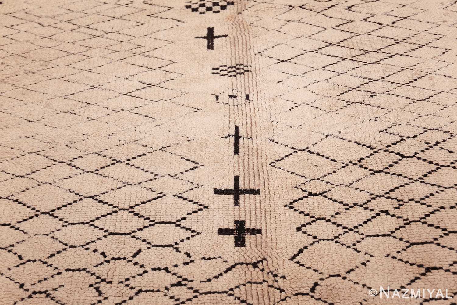 vintage moroccan rug 48401 field Nazmiyal