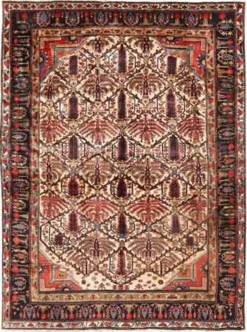 Full view Antique Persian Heriz rug 70226 by Nazmiyal