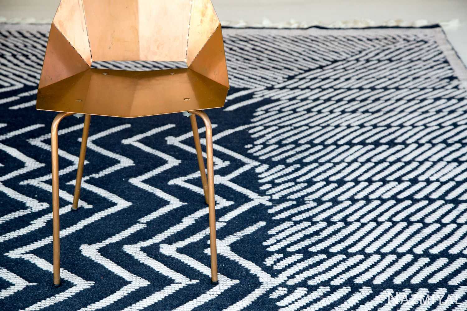 Detail Of Modernist Collection Rug 172786552 by Nazmiyal NYC