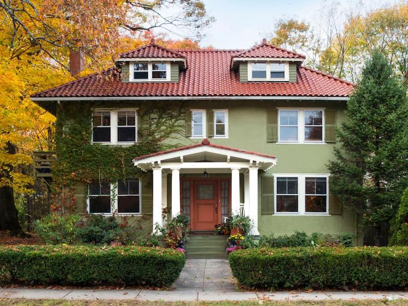 red roof house color schemes