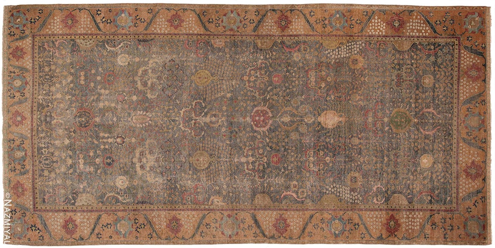 Rara alfombra persa Isfahan antigua del siglo XVII 49141 Alfombra antigua Nazmiyar