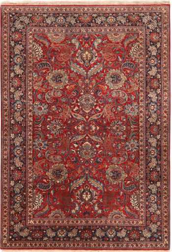 Splendid Antique Persian Isfahan Rug 71120 by Nazmiyal Antique Rugs