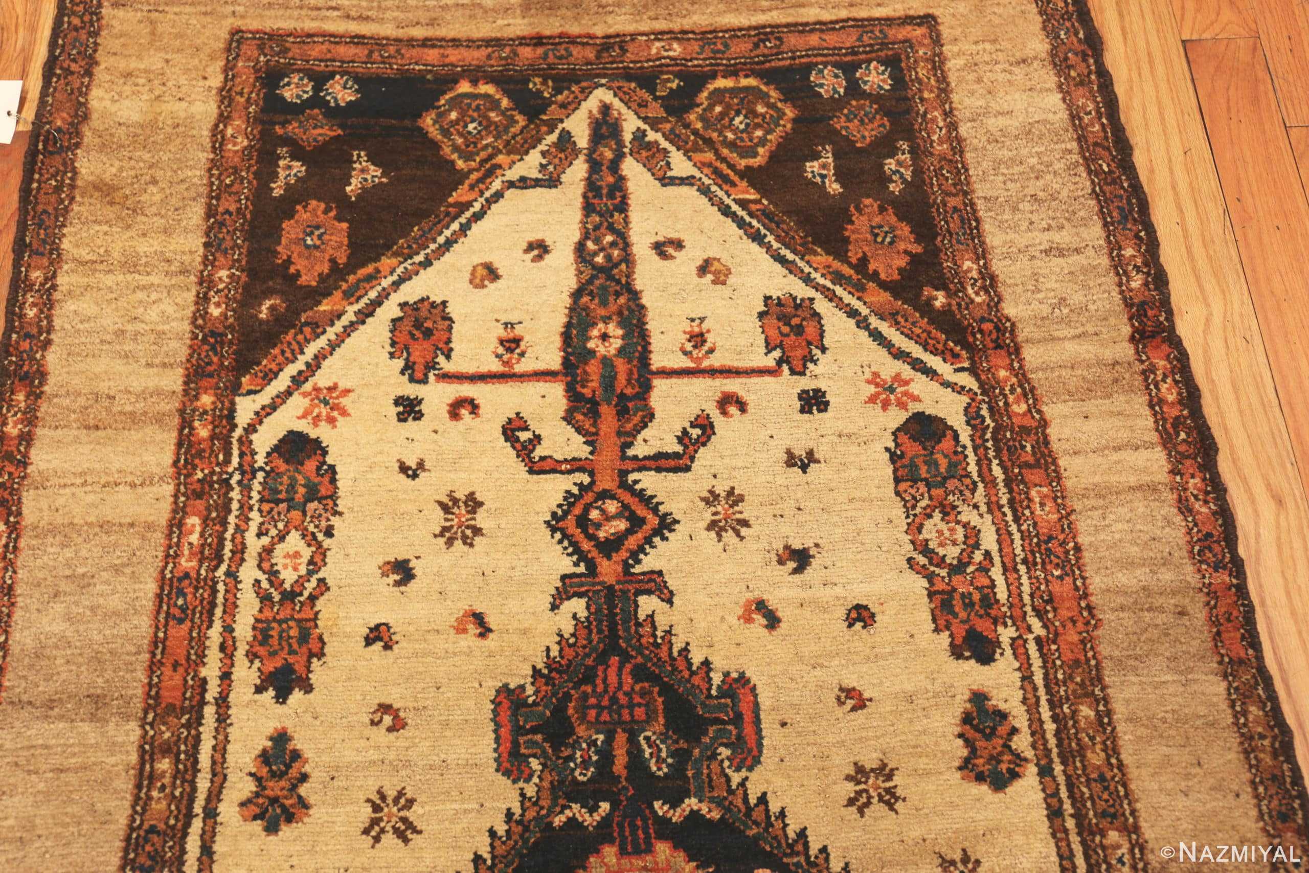 Detailed Of Antique Persian Serab Rug 71380 by Nazmiyal Antique Rugs