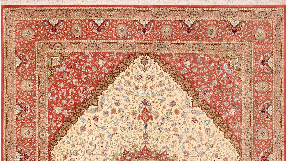 Details Fine Floral Medallion Vintage Persian Silk Qum Rug 70244 Nazmiyal 