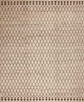 Light Ivory Background Brown Diamond Pattern Grid Design Modern Room Size Area Rug 11423 by Nazmiyal Antique Rugs